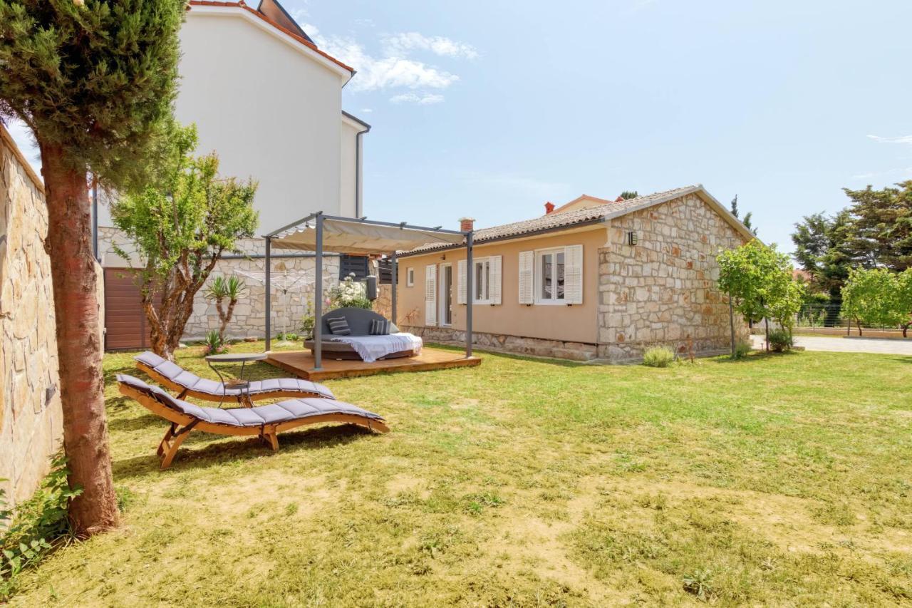 Holiday House "Laurus Garden" With Private Parking ميدولين المظهر الخارجي الصورة