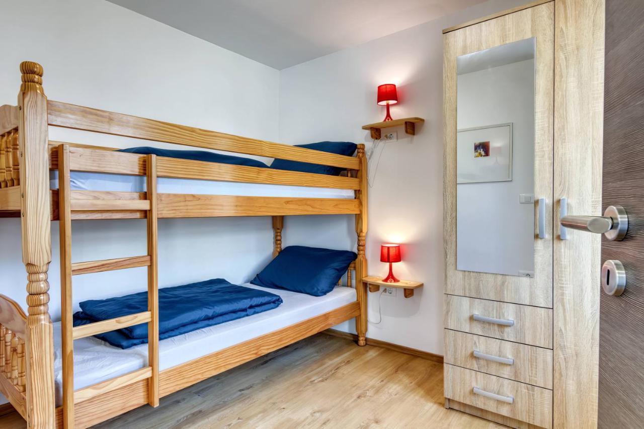Holiday House "Laurus Garden" With Private Parking ميدولين المظهر الخارجي الصورة