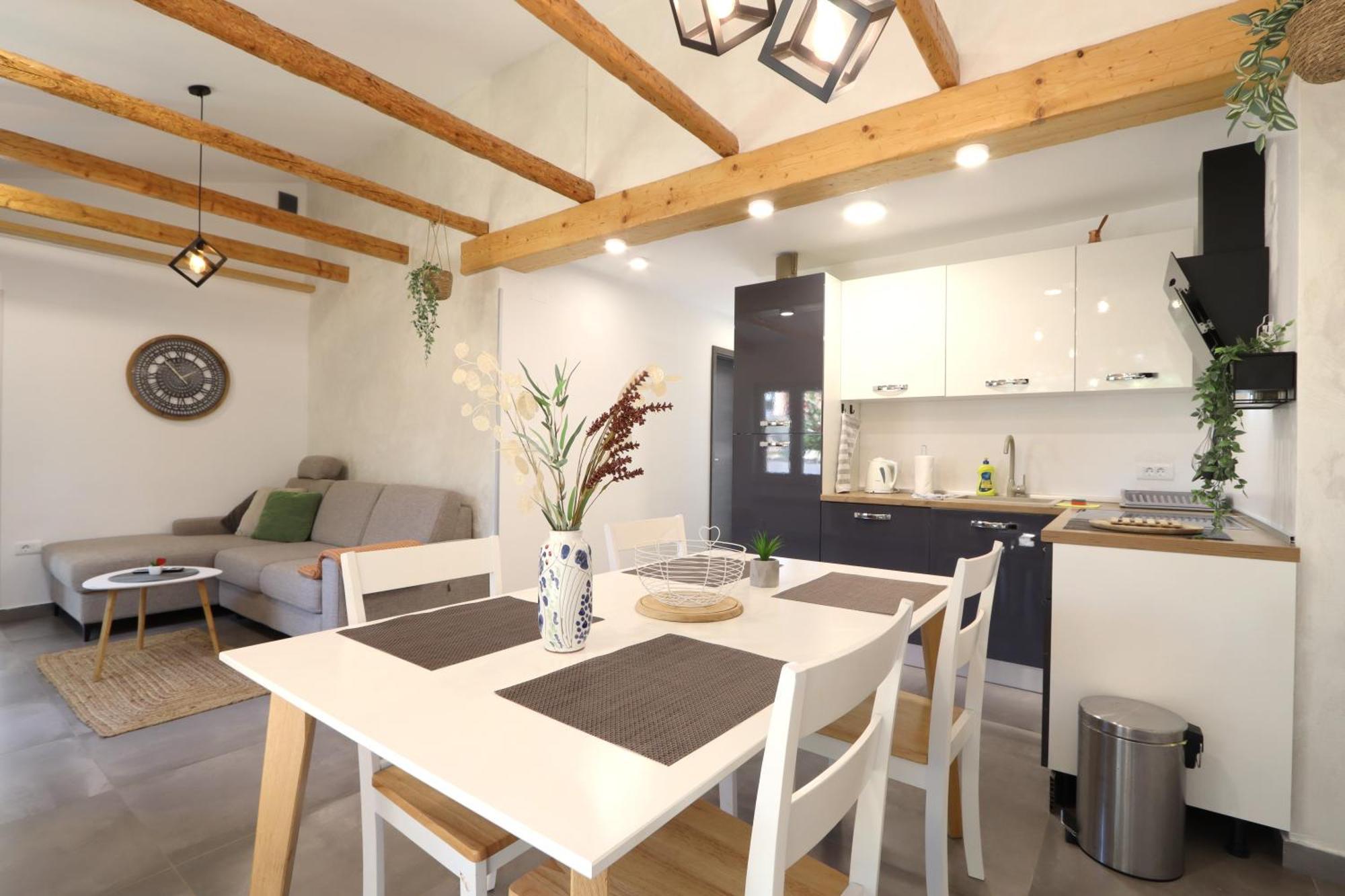 Holiday House "Laurus Garden" With Private Parking ميدولين المظهر الخارجي الصورة